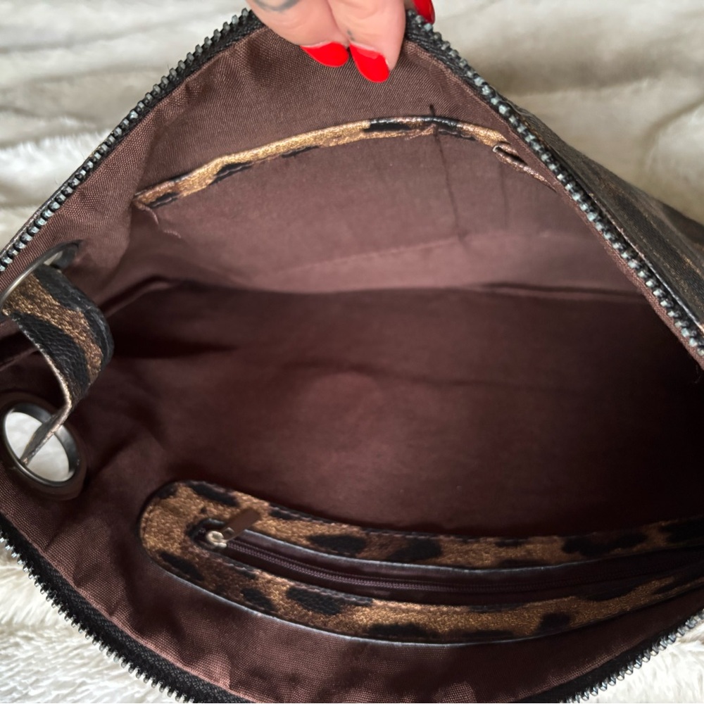 Leopard Print Clutch Wristlet - Picture 2 of 2